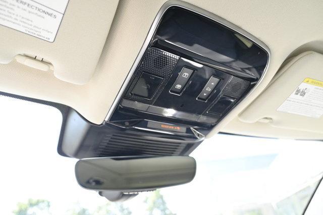 Photo of 2024 Santorini Black Land Rover Range Rover