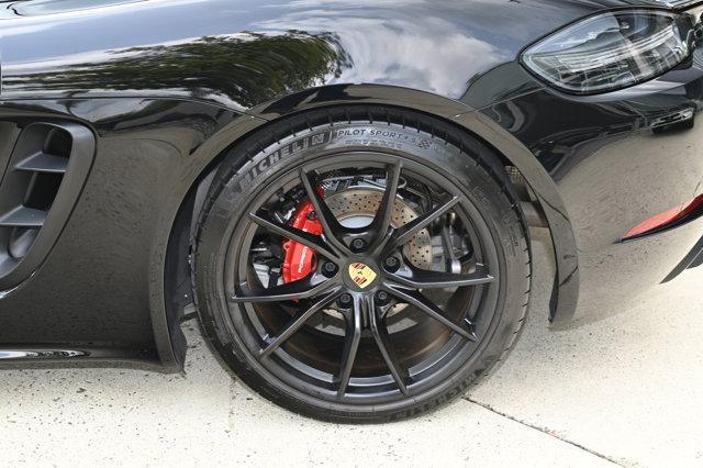 Photo of 2018 Black Porsche 718 Cayman