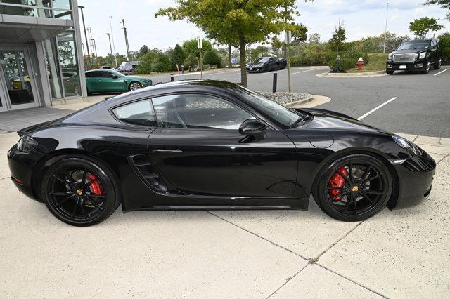 Photo of 2018 Black Porsche 718 Cayman
