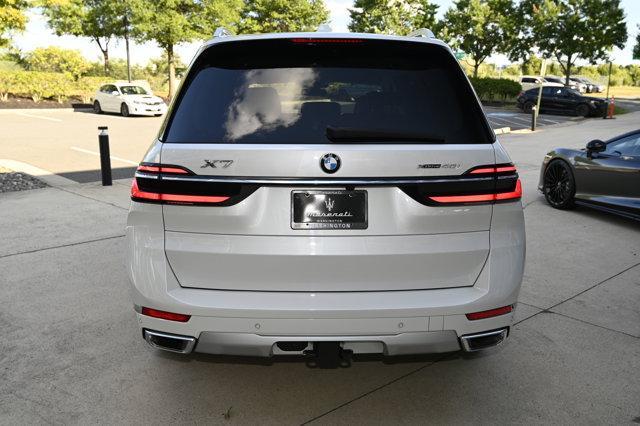 Photo of 2025 Mineral White Metallic BMW X7