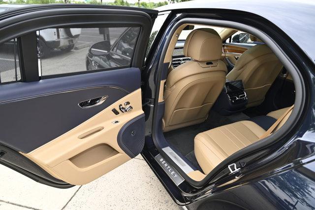 Photo of 2022 Dark Sapphire Bentley Flying Spur Hybrid