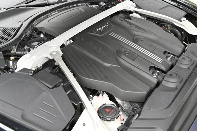 Photo of 2022 Dark Sapphire Bentley Flying Spur Hybrid