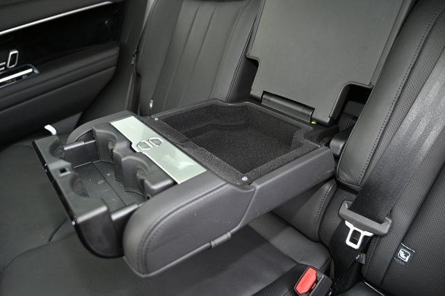 Photo of 2023 Santorini Black Land Rover Range Rover