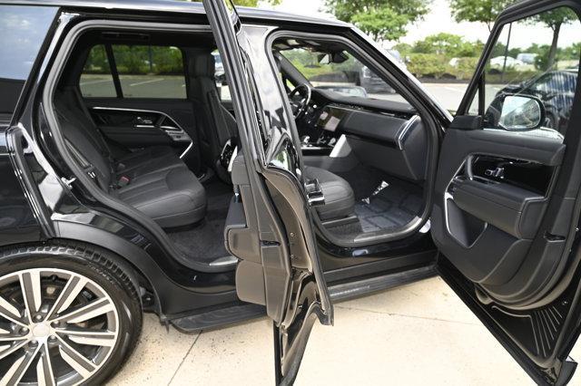 Photo of 2023 Santorini Black Land Rover Range Rover