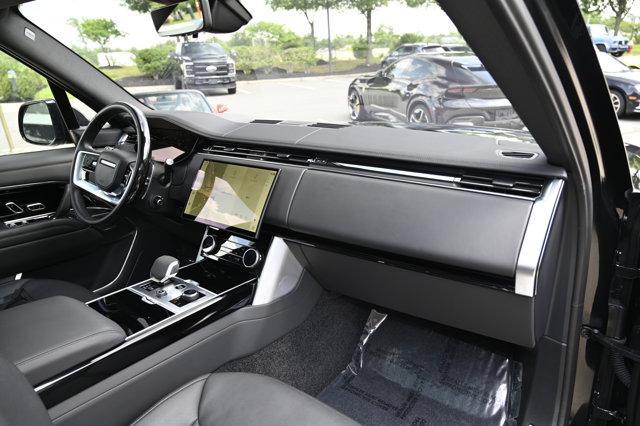 Photo of 2023 Santorini Black Land Rover Range Rover