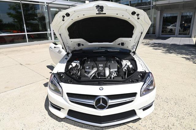 Photo of 2015 designo Magno Cashmere White Mercedes-Benz SL-Class