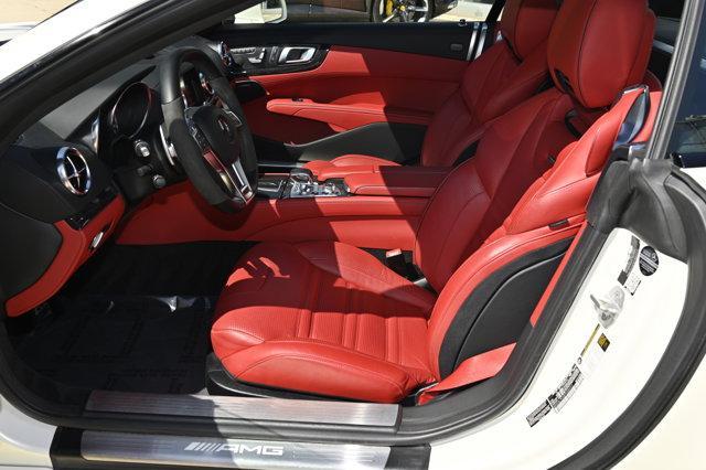 Photo of 2015 designo Magno Cashmere White Mercedes-Benz SL-Class