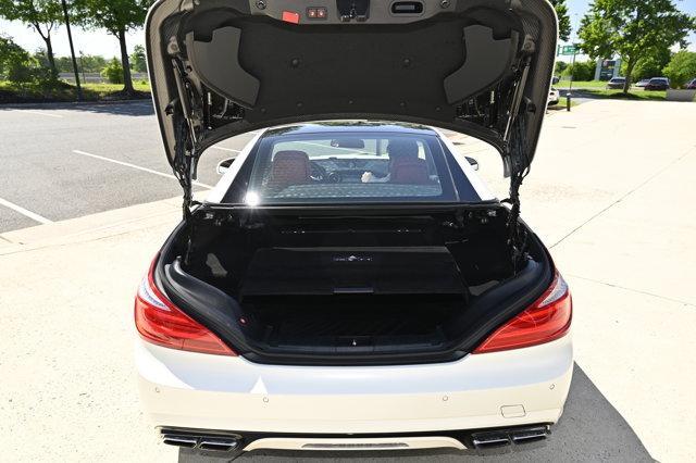 Photo of 2015 designo Magno Cashmere White Mercedes-Benz SL-Class