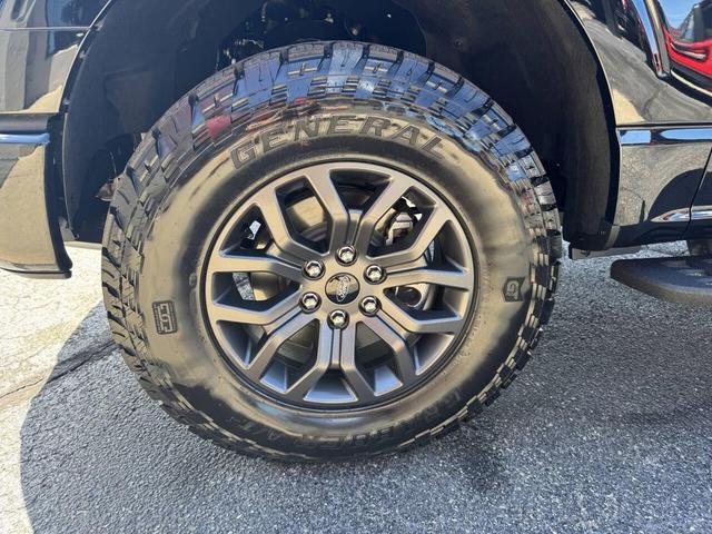 Photo of 2023 Agate Black Metallic Ford F-150