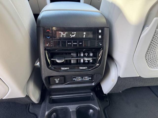 Photo of 2023 Bright White Clearcoat Jeep Grand Cherokee L