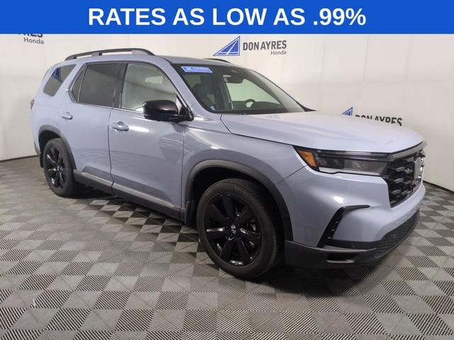 Photo of 2025 Gray Honda Pilot