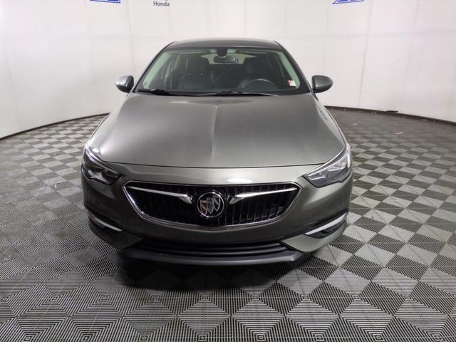 Photo of 2018 Smoked Pearl Metallic Buick Regal Sportback