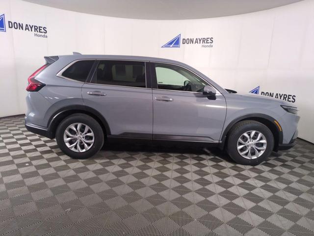 Photo of 2025 Urban Gray Pearl Honda CR-V