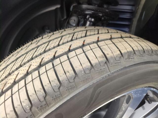 Photo of 2025 Obsidian Blue Honda Pilot