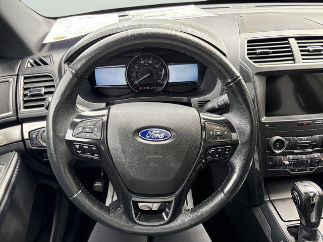 Photo of 2018 Blue Metallic Ford Explorer