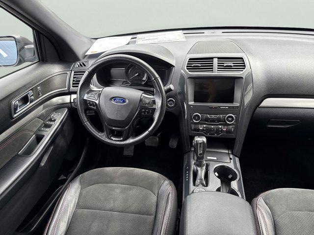 Photo of 2018 Blue Metallic Ford Explorer