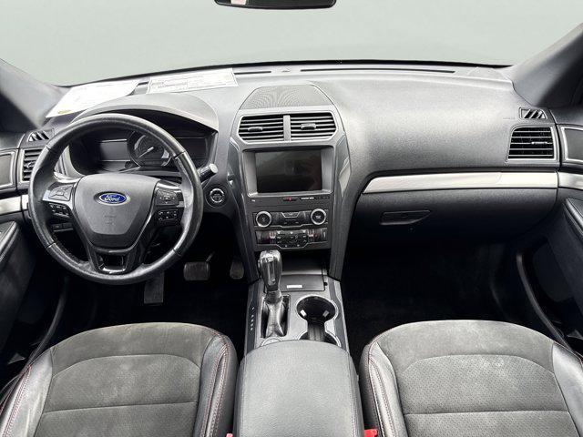 Photo of 2018 Blue Metallic Ford Explorer