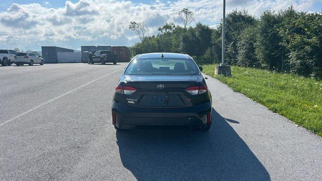 Photo of 2022 Black Sand Pearl Toyota Corolla