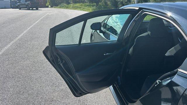 Photo of 2022 Black Sand Pearl Toyota Corolla