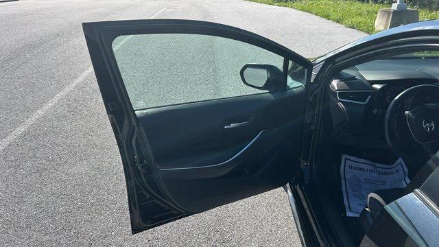 Photo of 2022 Black Sand Pearl Toyota Corolla
