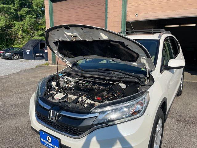 Photo of 2016 White Diamond Pearl Honda CR-V