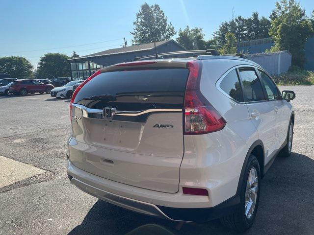 Photo of 2016 White Diamond Pearl Honda CR-V