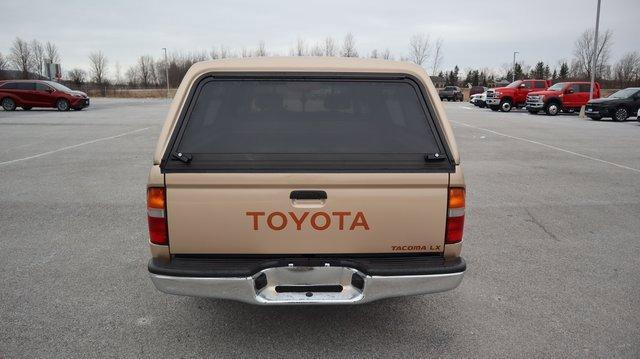 Photo of 1996 Gold Toyota Tacoma