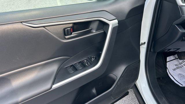 Photo of 2022 White Toyota RAV4