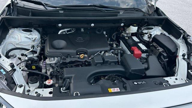 Photo of 2022 White Toyota RAV4