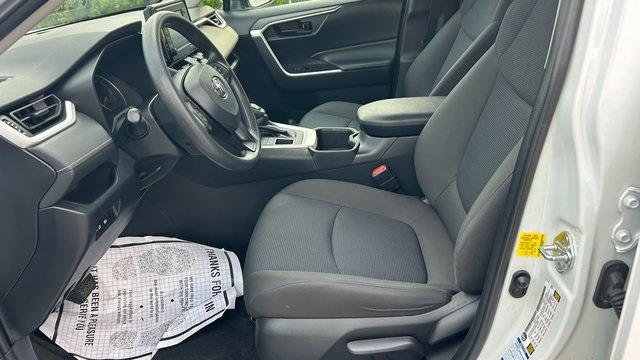 Photo of 2022 White Toyota RAV4