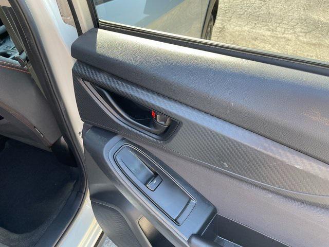 Photo of 2018 Crystal White Pearl Subaru Crosstrek