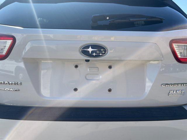 Photo of 2018 Crystal White Pearl Subaru Crosstrek