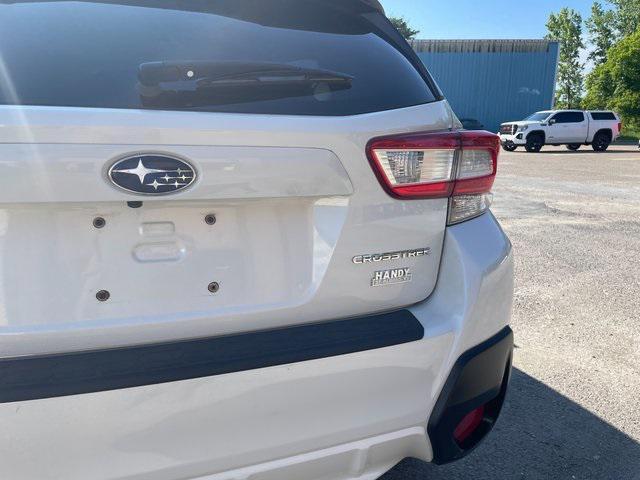 Photo of 2018 Crystal White Pearl Subaru Crosstrek