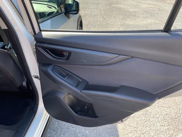 Photo of 2018 Crystal White Pearl Subaru Crosstrek