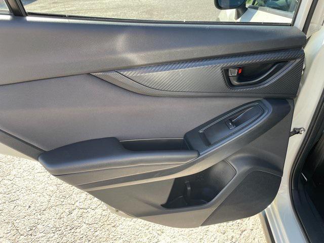 Photo of 2018 Crystal White Pearl Subaru Crosstrek