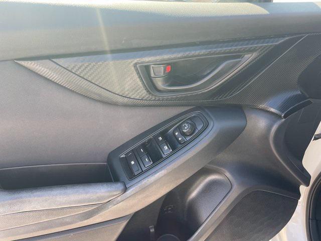 Photo of 2018 Crystal White Pearl Subaru Crosstrek