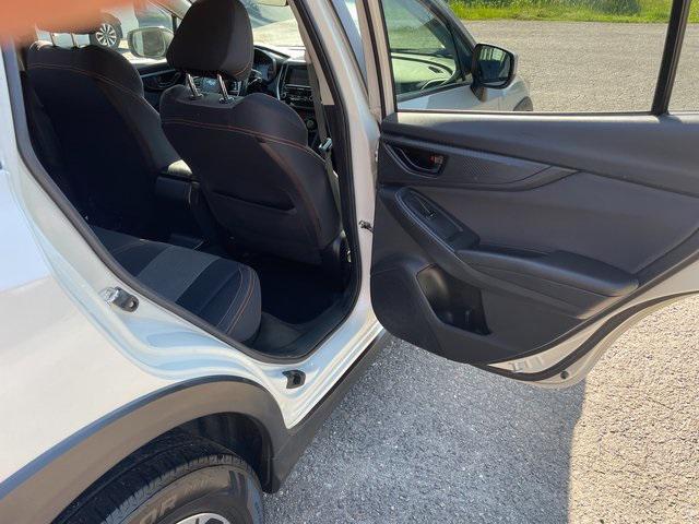 Photo of 2018 Crystal White Pearl Subaru Crosstrek