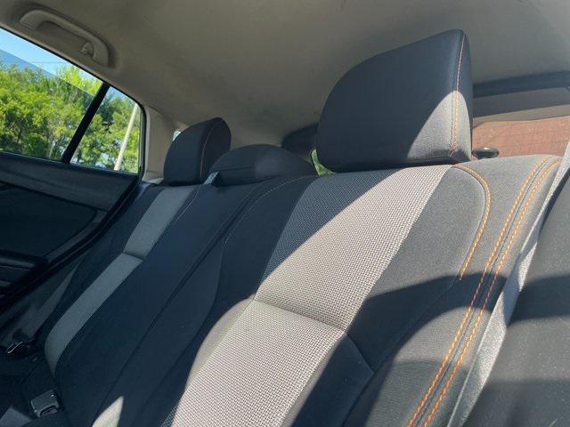 Photo of 2018 Crystal White Pearl Subaru Crosstrek