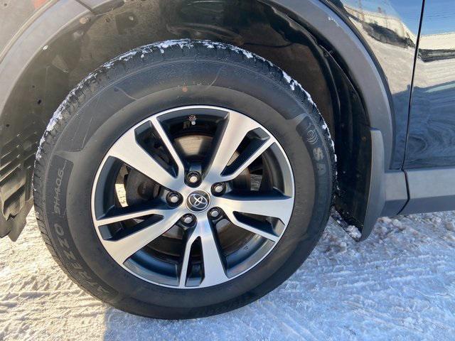 Photo of 2017 Black Toyota RAV4