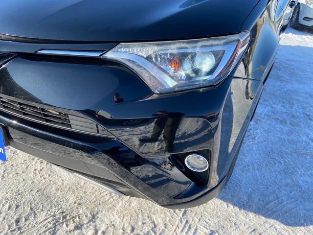Photo of 2017 Black Toyota RAV4