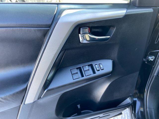 Photo of 2017 Black Toyota RAV4