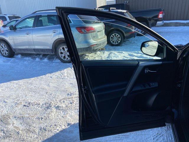 Photo of 2017 Black Toyota RAV4