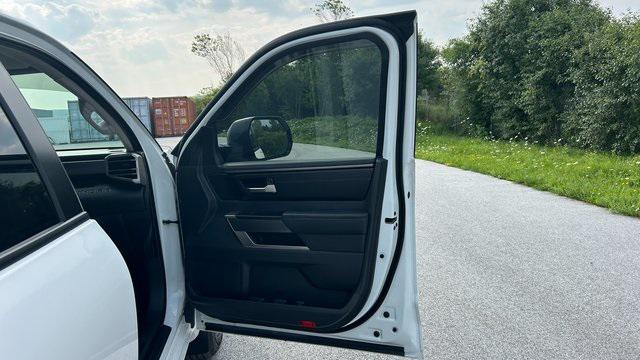 Photo of 2024 Ice Cap Toyota Tundra
