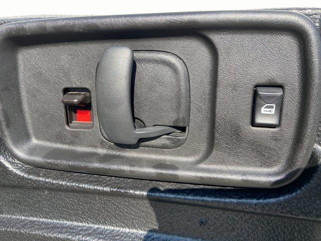 Photo of 2024 Summit White Chevrolet Express 2500