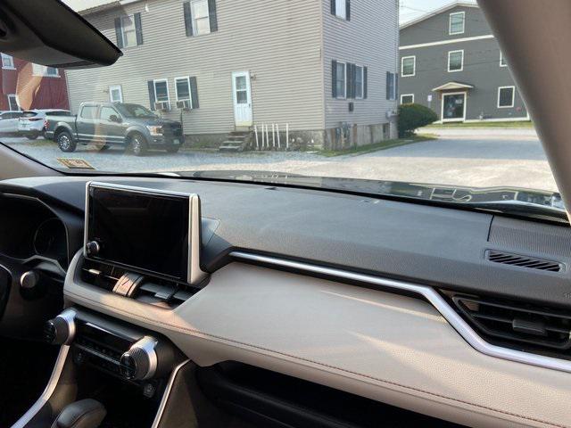 Photo of 2025 Magnetic Gray Metallic Toyota RAV4