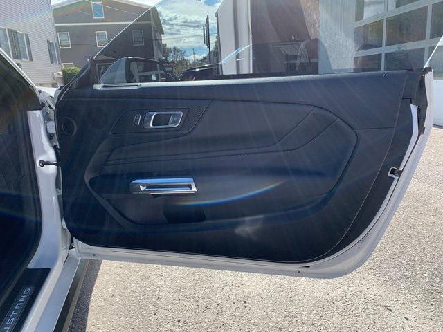 Photo of 2024 Oxford White Ford Mustang