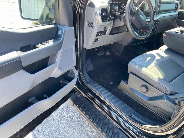 Photo of 2021 Agate Black Metallic Ford F-150
