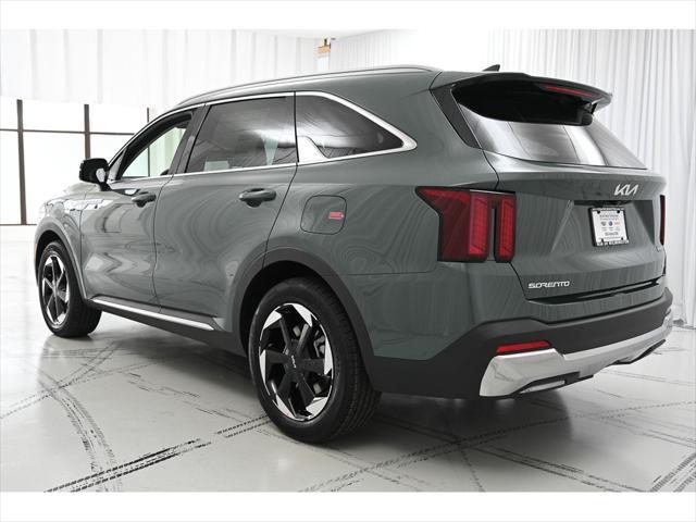 Photo of 2025 Cityscape Green Kia Sorento Hybrid