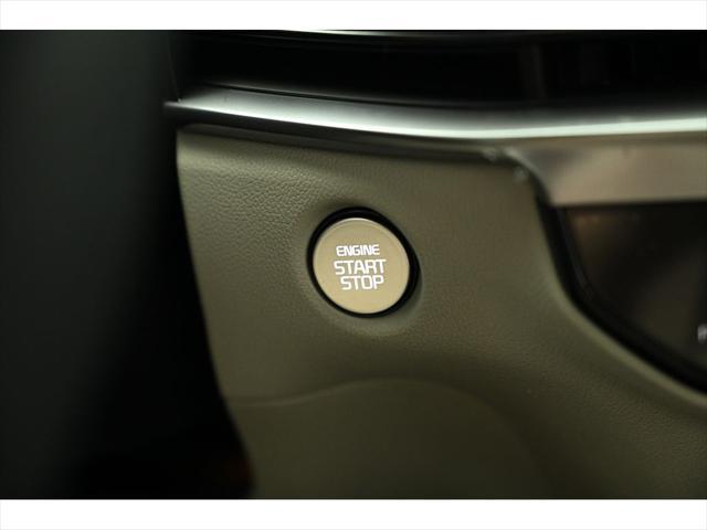 Photo of 2025 Cityscape Green Kia Sorento Hybrid