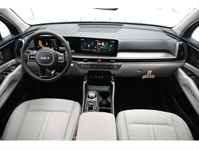 Photo of 2025 Cityscape Green Kia Sorento Hybrid
